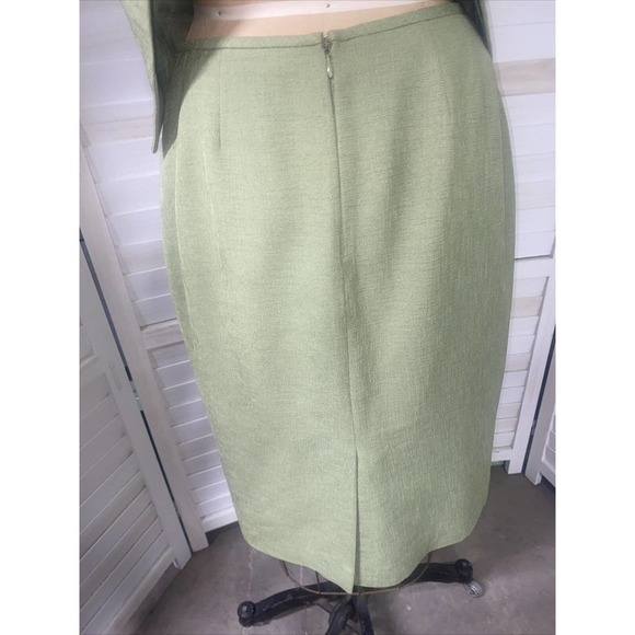 Vintage 80s/90s Dillard’s by Kasper Lime Green 2 Piece Skirt Suit Lined Size 10 - Picture 9 of 9